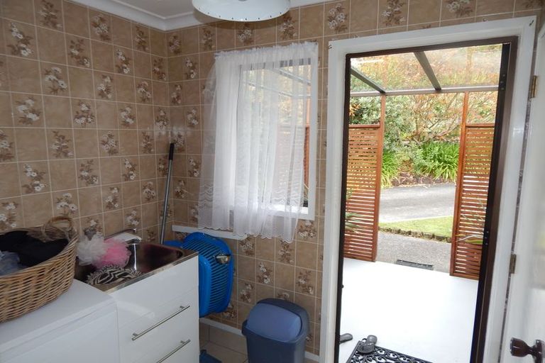 Photo of property in 21 Puketiro Place, Paihia, 0200