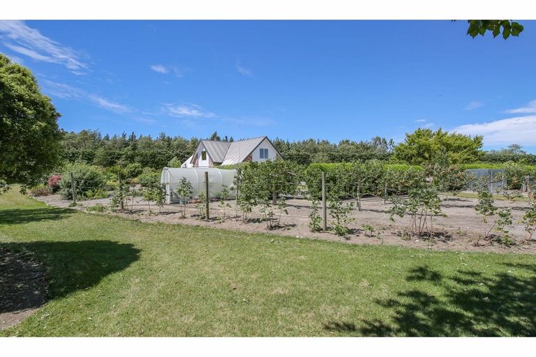 Photo of property in 1744 Tram Road, Swannanoa, Rangiora, 7475