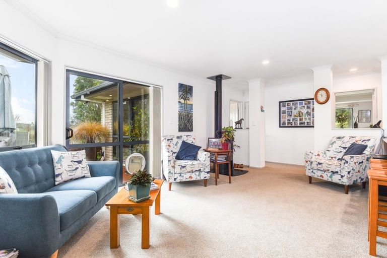 Photo of property in 29 Edward Payton Grove, Pukehangi, Rotorua, 3015