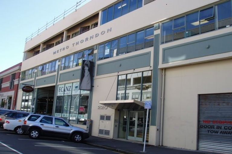 Photo of property in Metro Apartments, 22/220 Thorndon Quay, Pipitea, Wellington, 6011