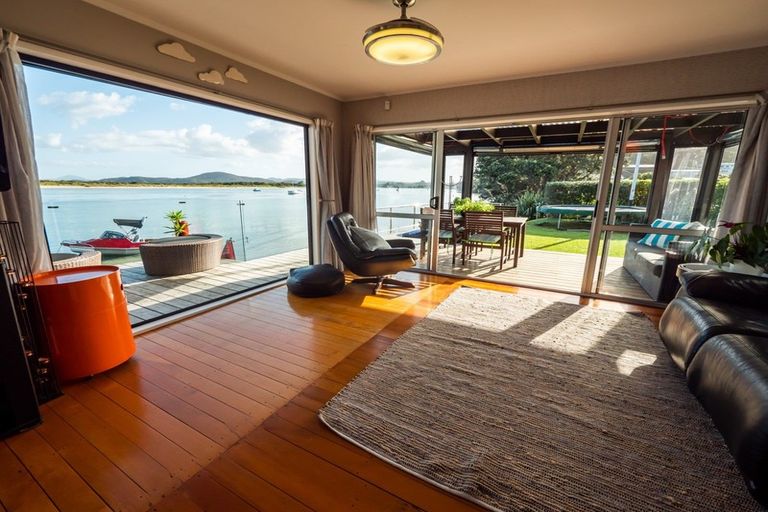 Photo of property in 2050 Ngunguru Road, Ngunguru, Whangarei, 0173