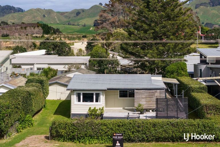 Photo of property in 84 Seaforth Road, Waihi Beach, 3611