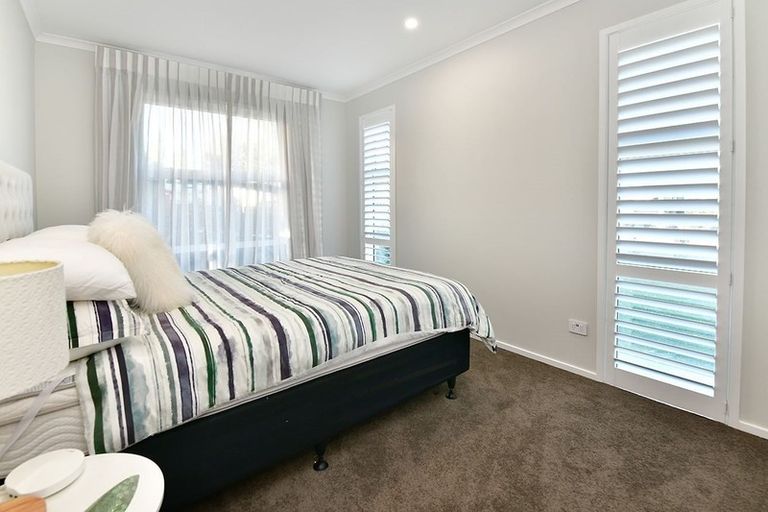 Photo of property in 48 Amorino Drive, Red Beach, 0932