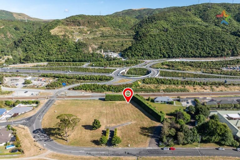 Photo of property in Manor Park, 6 Manor Park Road, Manor Park, Lower Hutt, 5019