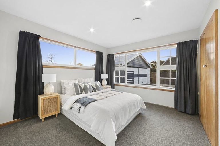 Photo of property in 5 Neave Place, Hillmorton, Christchurch, 8025