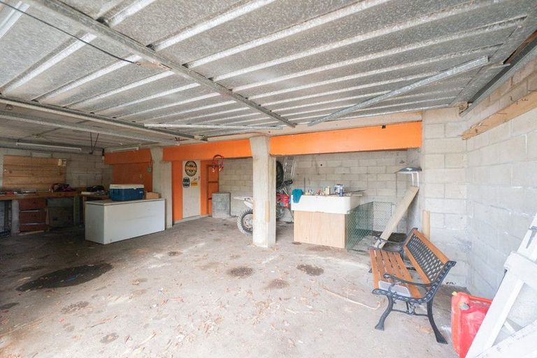 Photo of property in 7 Waldron Crescent, Green Island, Dunedin, 9018