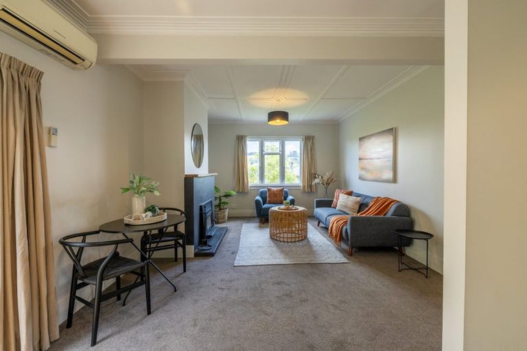 Photo of property in 15 Mataora Road, Kenmure, Dunedin, 9011