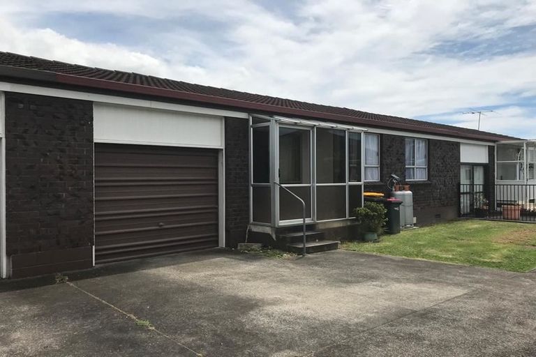 Photo of property in 2/6 Paton Avenue, Papatoetoe, Auckland, 2025