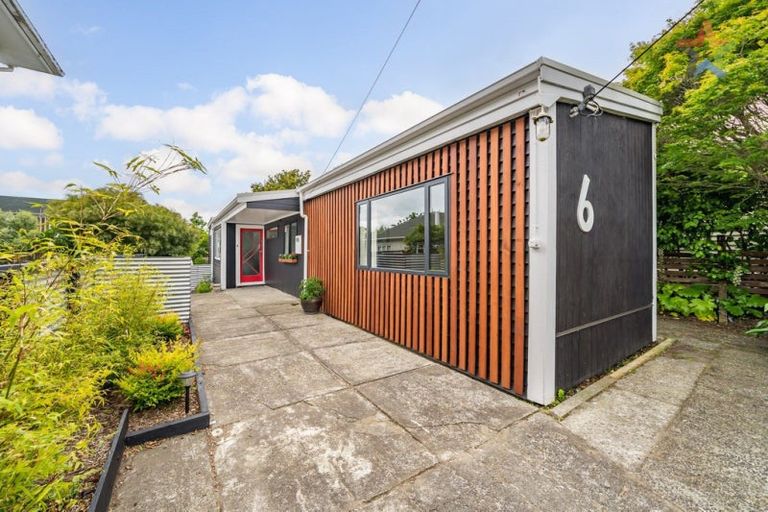 Photo of property in 6 Puriri Street, Eastbourne, Lower Hutt, 5013