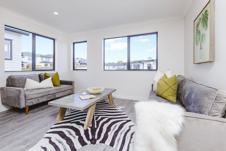 Photo of property in 16 Rathfarnham Road, Flat Bush, Auckland, 2019
