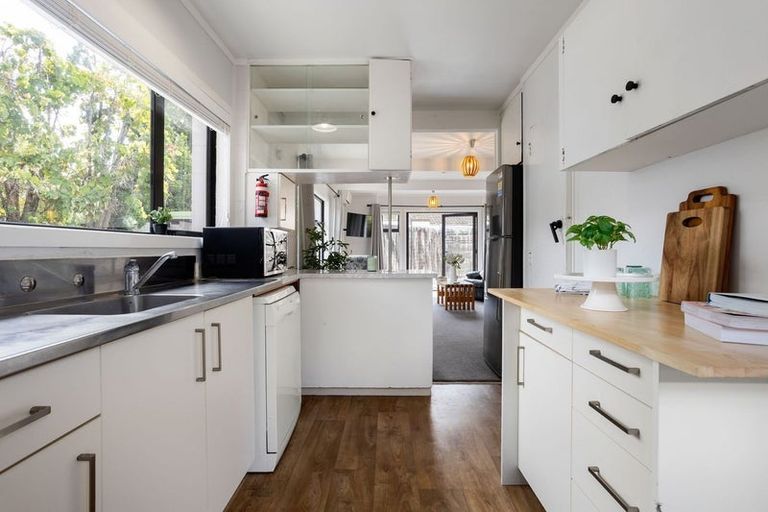 Photo of property in 5/875 Heaphy Terrace, Claudelands, Hamilton, 3214