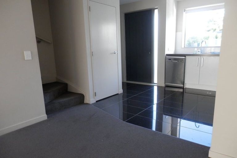 Photo of property in 9/2 Stone Street, Miramar, Wellington, 6022