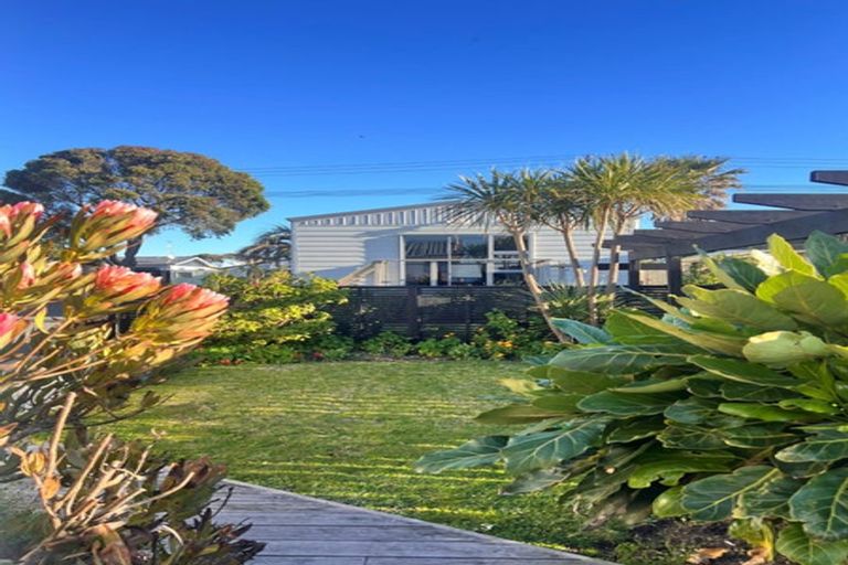 Photo of property in 355 Pukehina Parade, Pukehina, Te Puke, 3189