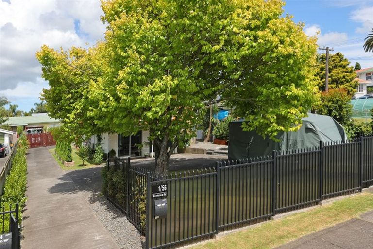 Photo of property in 1/56 Woodglen Road, Glen Eden, Auckland, 0602