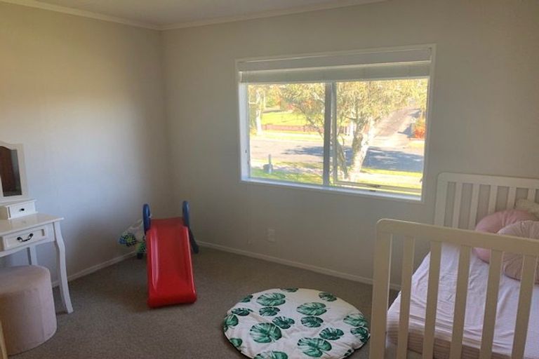 Photo of property in 18 Sheridan Crescent, Leamington, Cambridge, 3432