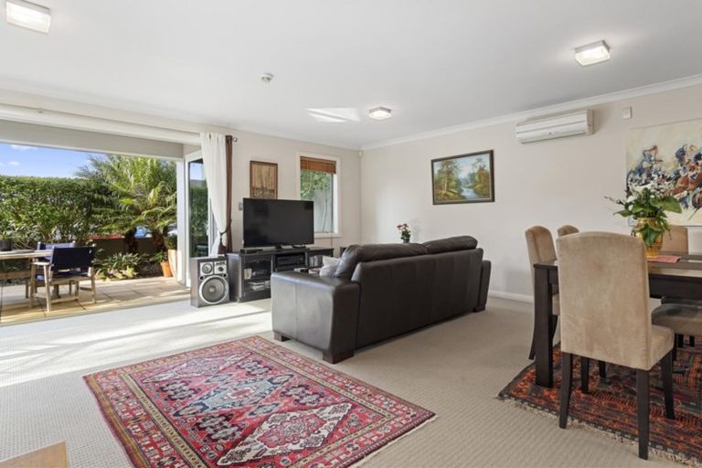 Photo of property in 7/235 Devonport Road, Tauranga, 3110