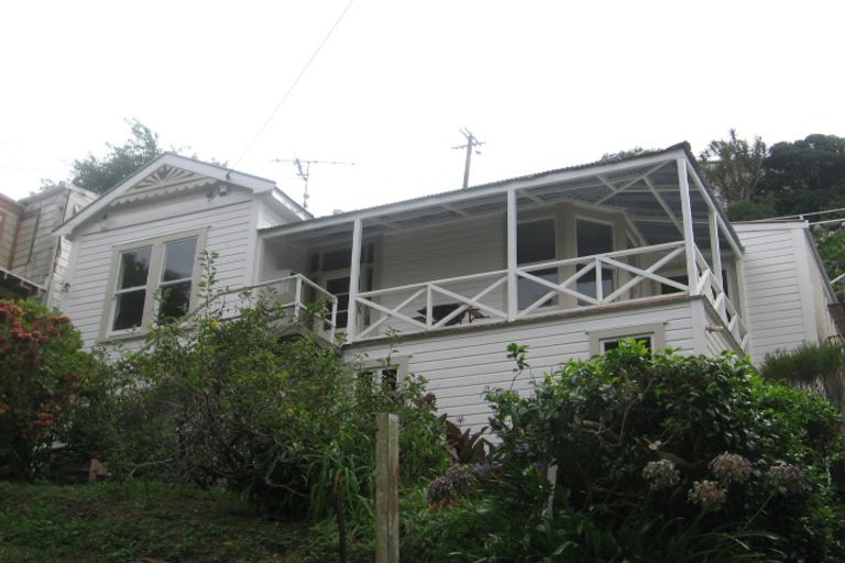 Photo of property in 30 Crieff Street, Northland, Wellington, 6012