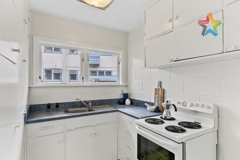 Photo of property in 9 Ranelagh Terrace, Karori, Wellington, 6012
