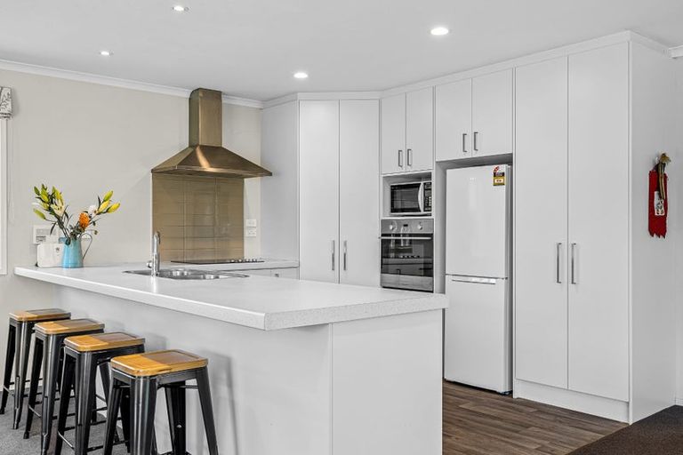 Photo of property in 61 Vivian Street, Burwood, Christchurch, 8083