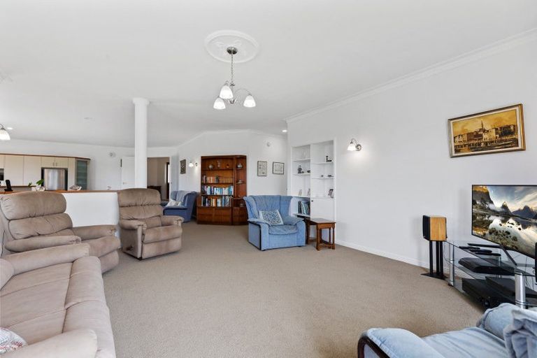Photo of property in 2 Saint Clements Grove, Bethlehem, Tauranga, 3110