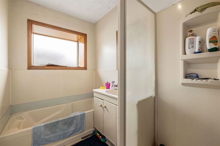 Photo of property in 1/124 Harris Crescent, Papanui, Christchurch, 8053