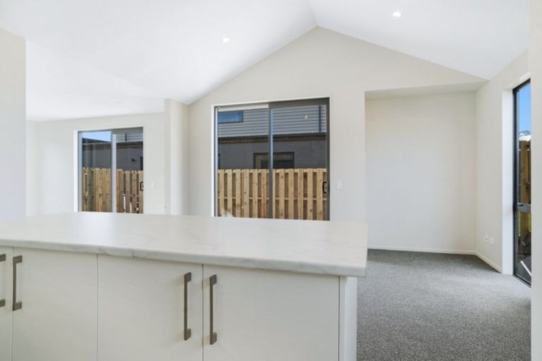 Photo of property in 34 Obelisk Street, Wanaka, 9305
