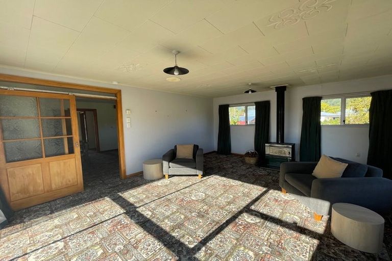 Photo of property in 51 Victory Street, Reefton, 7830