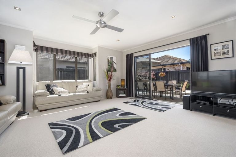 Photo of property in 53 Matene Place, Papamoa Beach, Papamoa, 3118