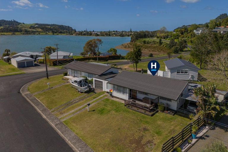 Photo of property in 4 Diamond Drive, Tairua, 3508
