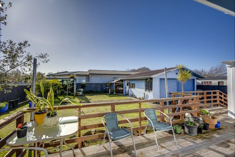 Photo of property in 18 Peterhead Avenue, Flaxmere, Hastings, 4120