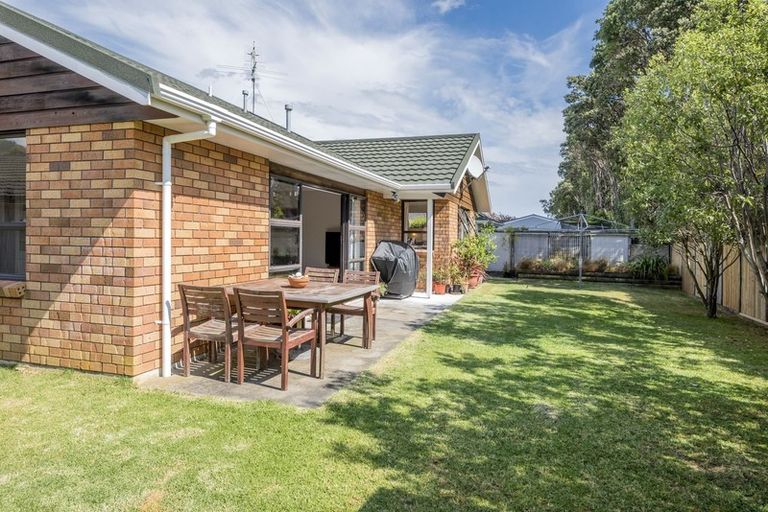 Photo of property in 141 Belvedere Avenue, Waikanae, 5036