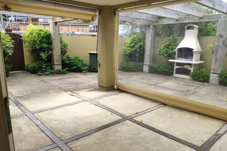 Photo of property in 42 Rame Road, Greenhithe, Auckland, 0632