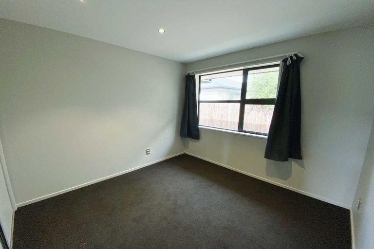 Photo of property in 8 Marble Court, Northwood, Christchurch, 8051
