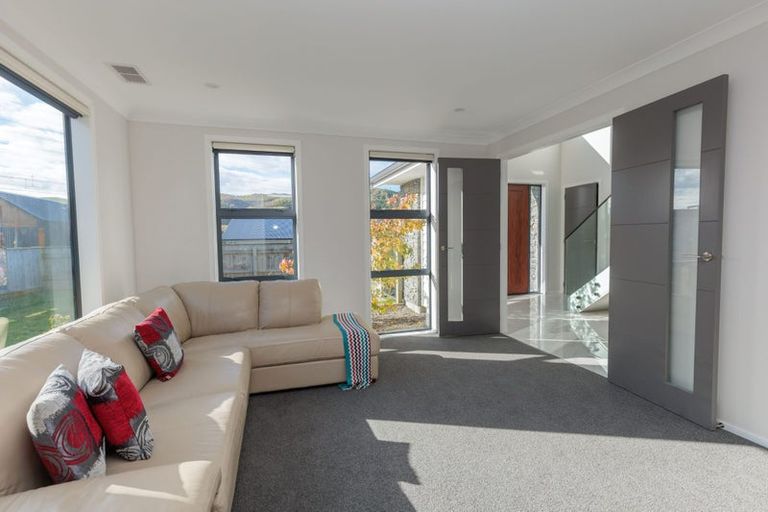 Photo of property in 50 Atherton Terrace, Churton Park, Wellington, 6037