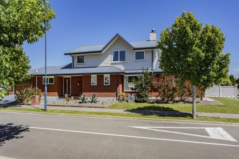 Photo of property in 11 Taniwha Street, Pegasus, 7612