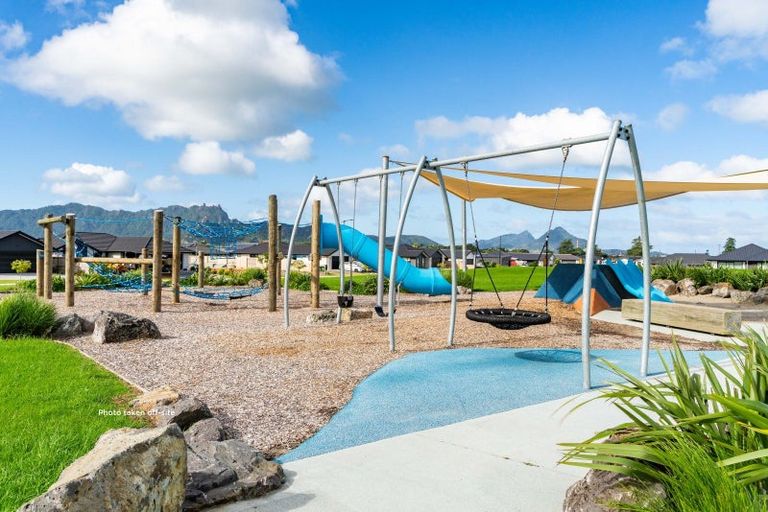 Photo of property in 9 Taurangawaka Road, One Tree Point, 0118