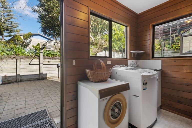 Photo of property in 20 Esmeralda Street, Welcome Bay, Tauranga, 3112