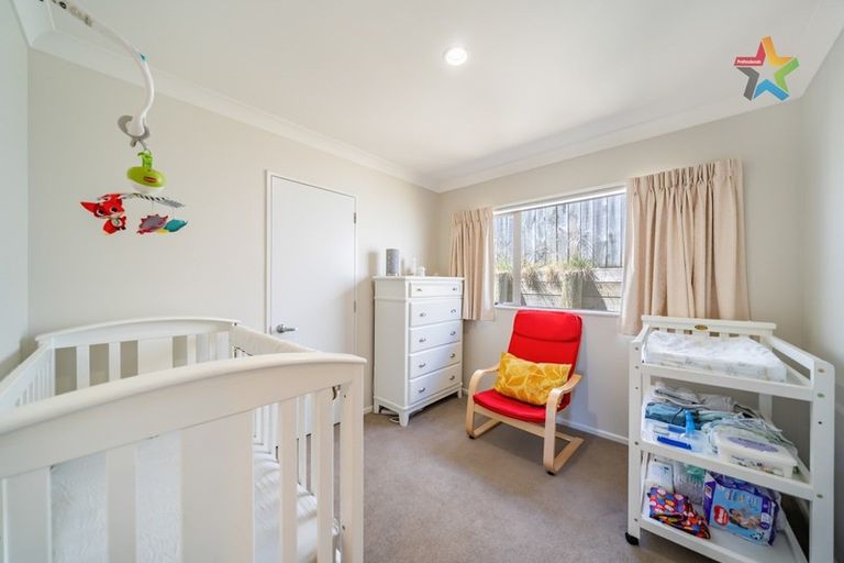 Photo of property in 45 Speldhurst Grove, Stokes Valley, Lower Hutt, 5019