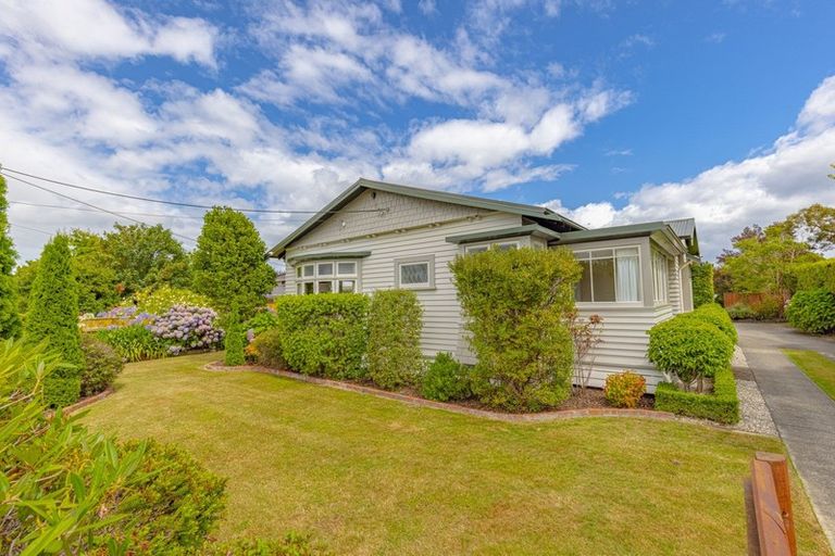 Photo of property in 16 Arthur Street, Pahiatua, 4910