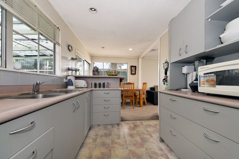Photo of property in 126 Pooks Road, Ranui, Auckland, 0612