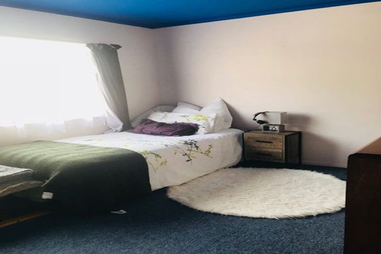 Photo of property in 109 Woodglen Road, Glen Eden, Auckland, 0602