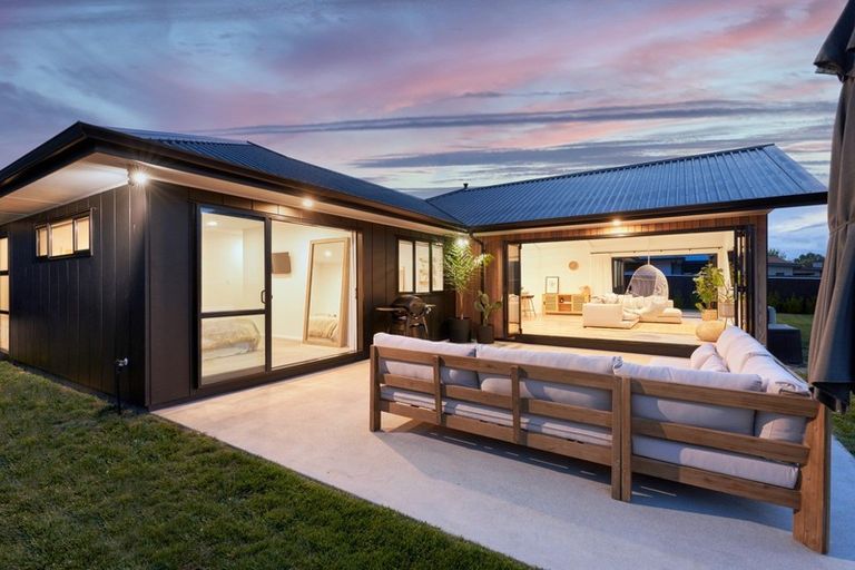 Photo of property in 45b Arataki Road, Havelock North, 4130