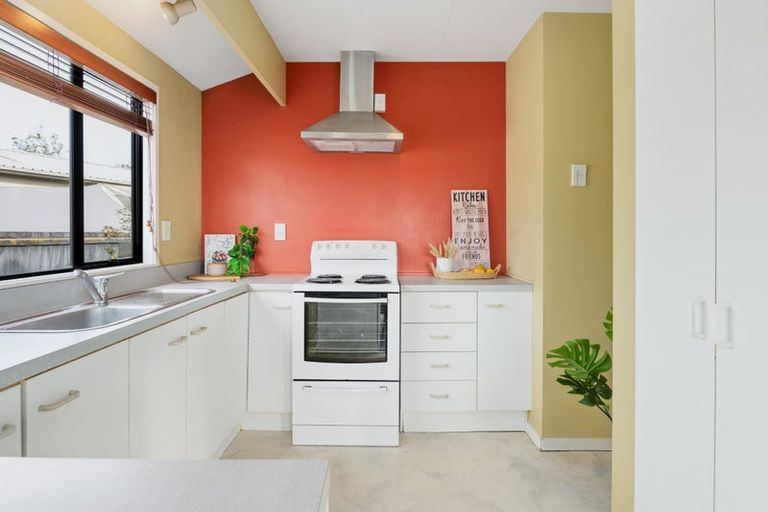 Photo of property in 3 Bartholomew Drive, Nawton, Hamilton, 3200