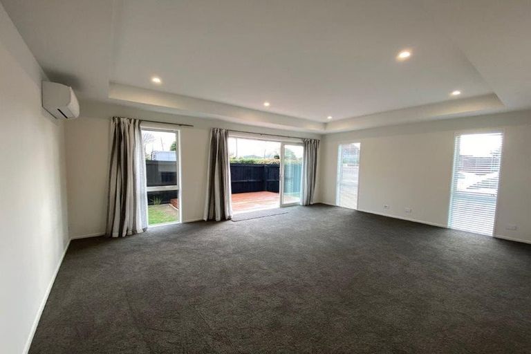 Photo of property in 1/230 Grahams Road, Burnside, Christchurch, 8053