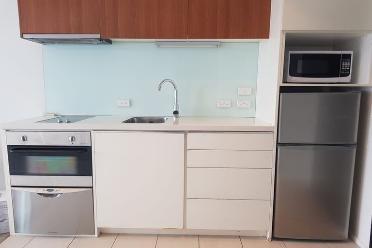 Photo of property in The Docks Apartments, 601/2 Dockside Lane, Auckland Central, Auckland, 1010