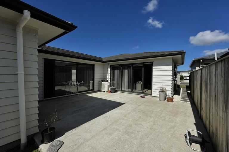 Photo of property in 13 Treestump Road, Takanini, 2112