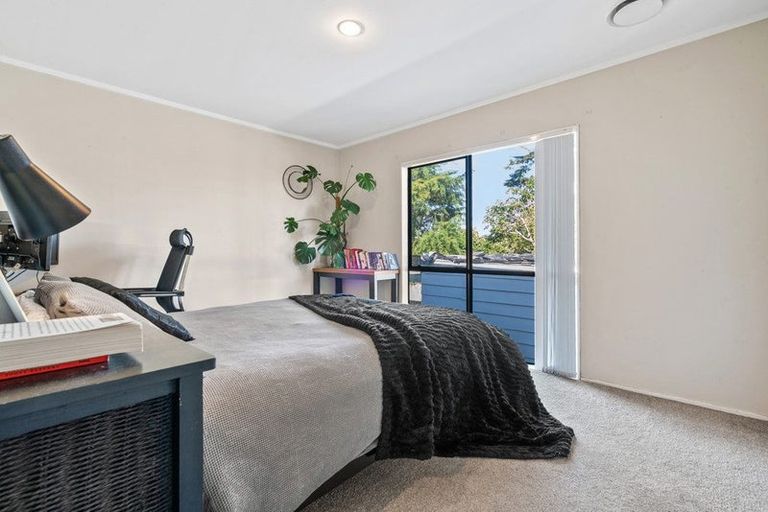 Photo of property in 9 Peguero Place, Totara Heights, Auckland, 2105