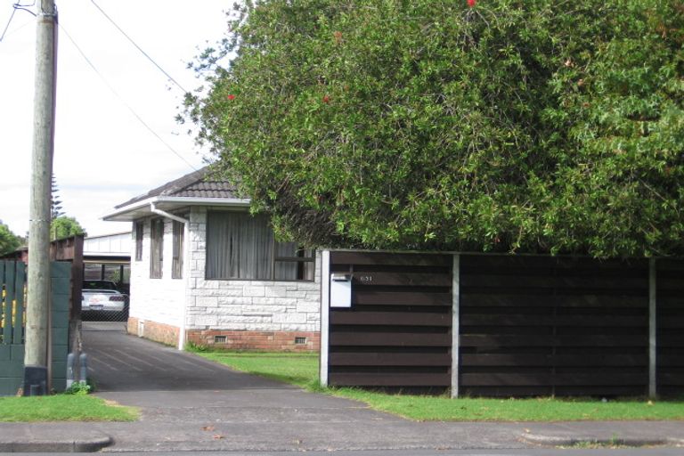 Photo of property in 631 Te Atatu Road, Te Atatu Peninsula, Auckland, 0610