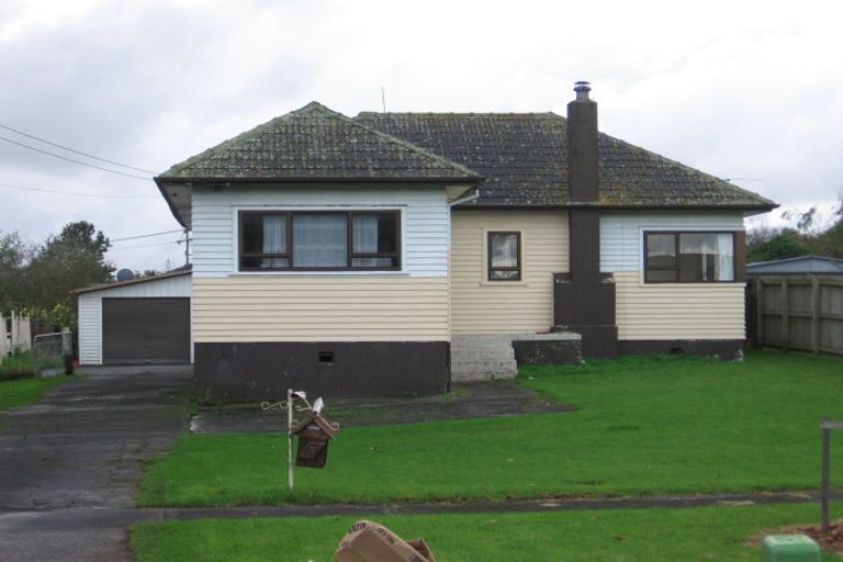 Photo of property in 8 Seddon Avenue, Papatoetoe, Auckland, 2104