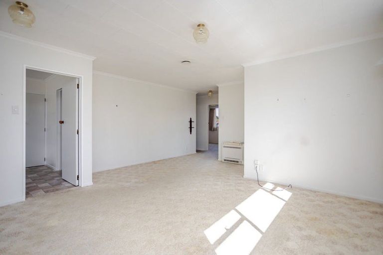 Photo of property in 9 Mcphee Street, Dannevirke, 4930